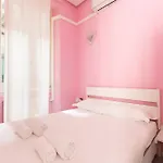 Pink Isola Studio Flat