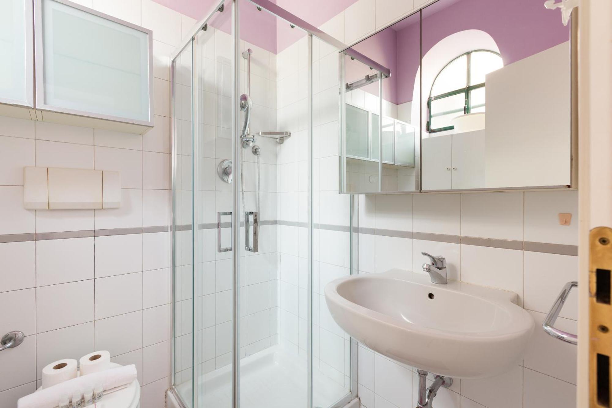 Pink Isola Flat Apartment Mailand