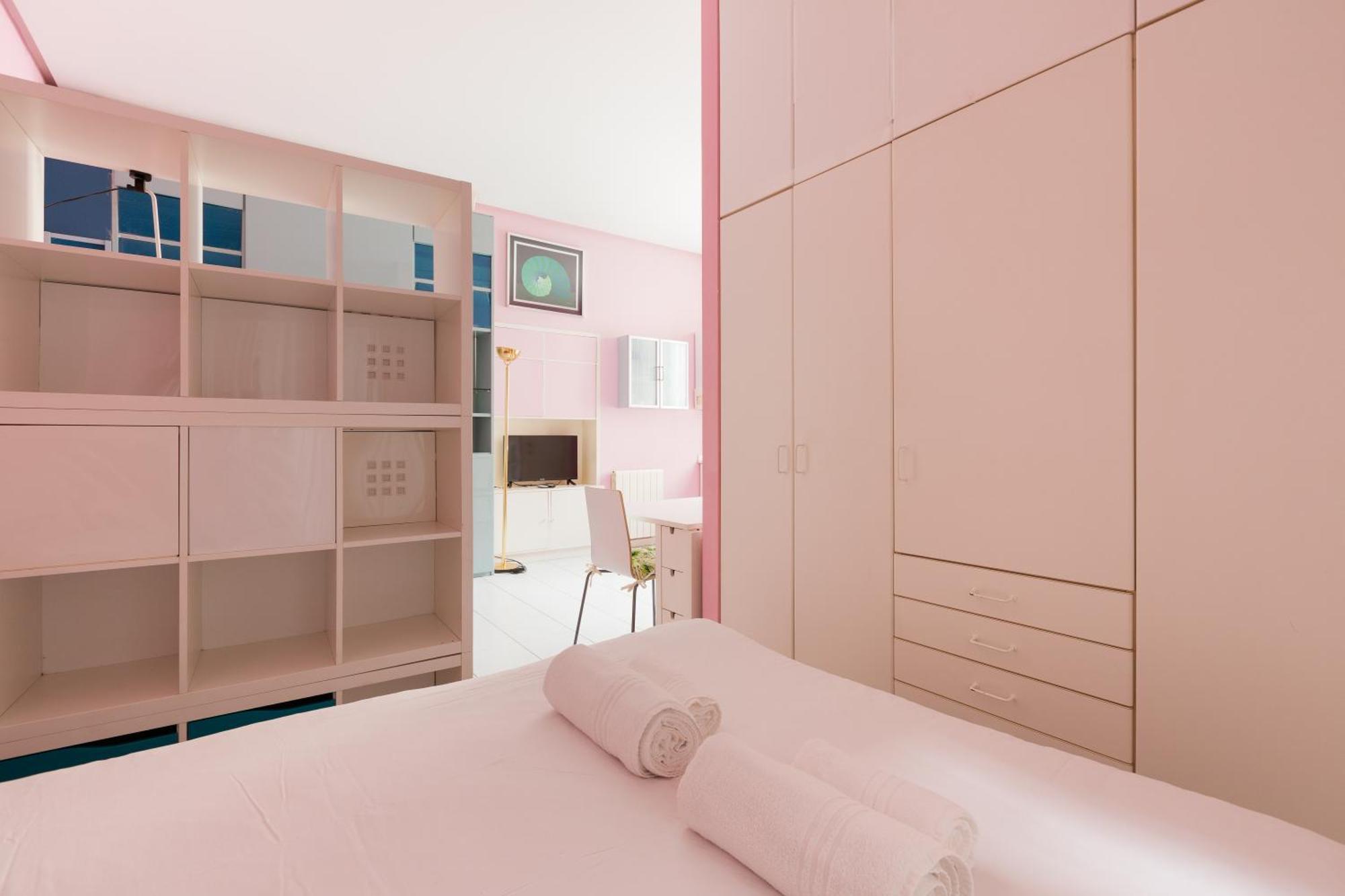 Pink Isola Flat * Mailand